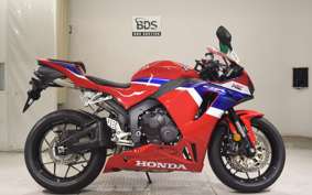 HONDA CBR600RR 2025 PC40
