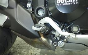 DUCATI MULTISTRADA 1200 S 2013