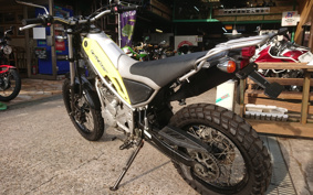 YAMAHA TORITSU CAR DG10J