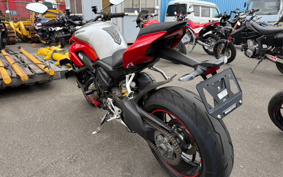 DUCATI  DUCATI  STREET  FIGHTER V4