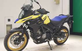 SUZUKI DL650 ( V-Strom 650 ) XTA 2026 C733M