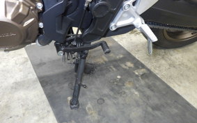 HONDA CB650R E-Clutch 2026 RH17