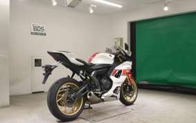 YAMAHA YZF-R7 2022 RM39J