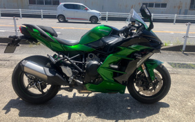 KAWASAKI NINJA H2 SX SE 2018 ZXT02P