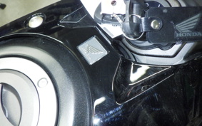 HONDA CB650R 2025 RH17