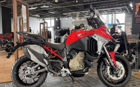 DUCATI MULTISTRADA V4S 2025