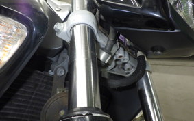 SUZUKI GSR250