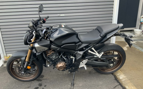 HONDA CB650R E-Clutch 2024 RH17