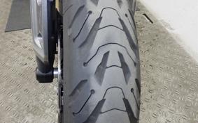 TRIUMPH TRIDENT 660 2024