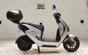 HONDA EM1 e: 2002 EF16