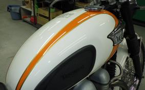 TRIUMPH BONNEVILLE T100 2006