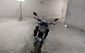 HONDA CB650R E-Clutch 2024 RH17