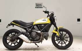 DUCATI SCRAMBLER ICON 2015