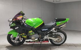 KAWASAKI ZX 1200 NINJA R 2002 ZXT20B