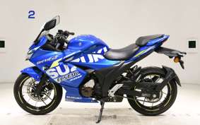 SUZUKI GIXXER 250 SF
