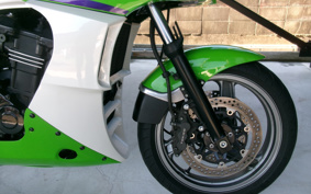 KAWASAKI GPZ900R NINJA 2000 ZX900A
