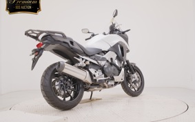 HONDA VFR800X 2015 RC80