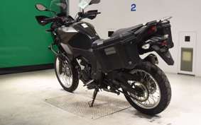 KAWASAKI VERSYS X250ﾂｱﾗｰ LE250D
