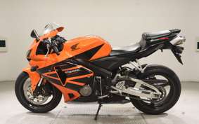 HONDA CBR600RR GEN 2 2007 PC37