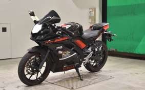 YAMAHA YZF-R15 2023