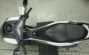 YAMAHA N-MAX 2002 SED6J