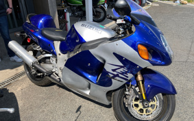 SUZUKI GSX-1300R HAYABUSA 2001 A1111