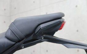 HONDA CB250R MC52