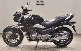 SUZUKI GSR250