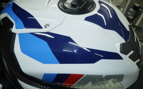 BMW M1000R 2023