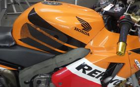 HONDA CBR600RR GEN 2 2006 PC37
