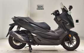 HONDA FORZA 250