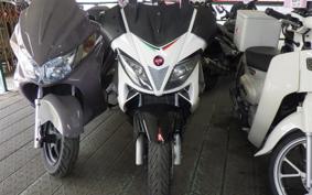 APRILIA SR MAX 300 2012