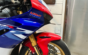 HONDA CBR1000RR-R FB SP 2023 SC82
