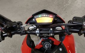 DUCATI  DUCATI  HYPERMOTARD 796 B101AA