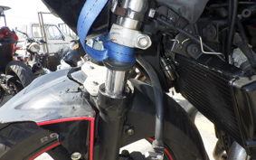 SUZUKI GSR250