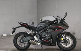HONDA CBR650R E-Clutch 2024 RH17