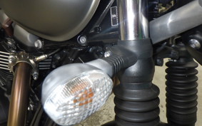 TRIUMPH STREET TWIN 2020