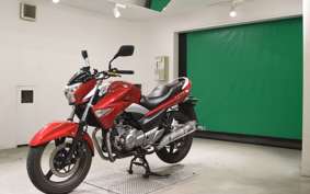 SUZUKI GSR250 2026