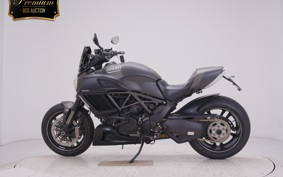 DUCATI DIAVEL Carbon 2017