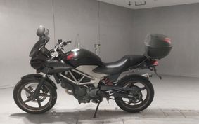 HONDA VTR 250 F MC33