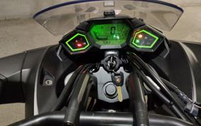 HONDA NM4 VULTUS -01 RC82