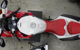 YAMAHA YZF-R1 2010