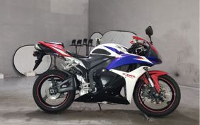 HONDA CBR600RR 2011 PC40