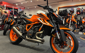 KTM 1290 SUPER DUKE R EVO V3940