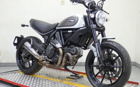 DUCATI  DUCATI  SCRAMBLER  ICON  2017 K102