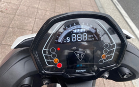 TRIUMPH TRIUMPH STREET TRIPLE R 2024 HDA604