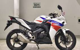 HONDA CBR125R JC50