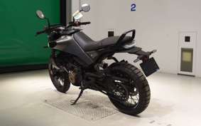 HUSQVARNA SVARTPILEN 401 2024
