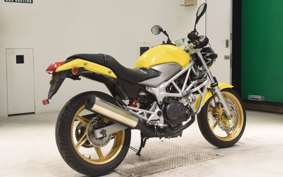 HONDA VTR 250 Gen. 2 MC33