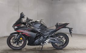 YAMAHA YZF-R25 RG10J
